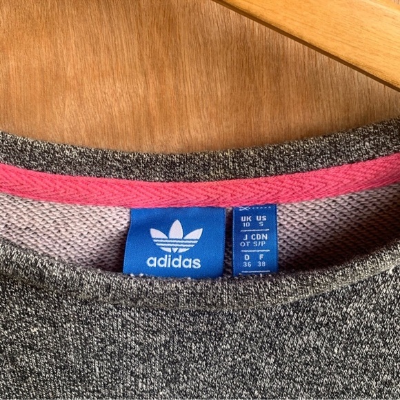 Adidas trefoil grey lace up side top - Picture 5 of 5